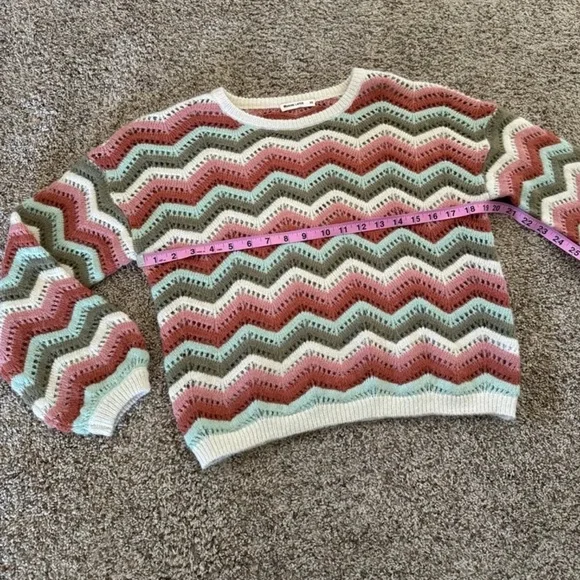 Marine Layer Ruby Sweater
Size XS but can fit up to a Small - Picture 10 of 12